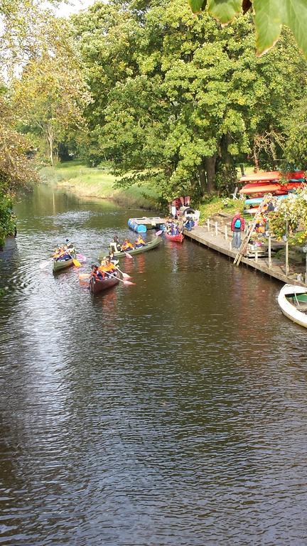 Wehe-den Hoorn De Energiek Bed & Breakfast エクステリア 写真