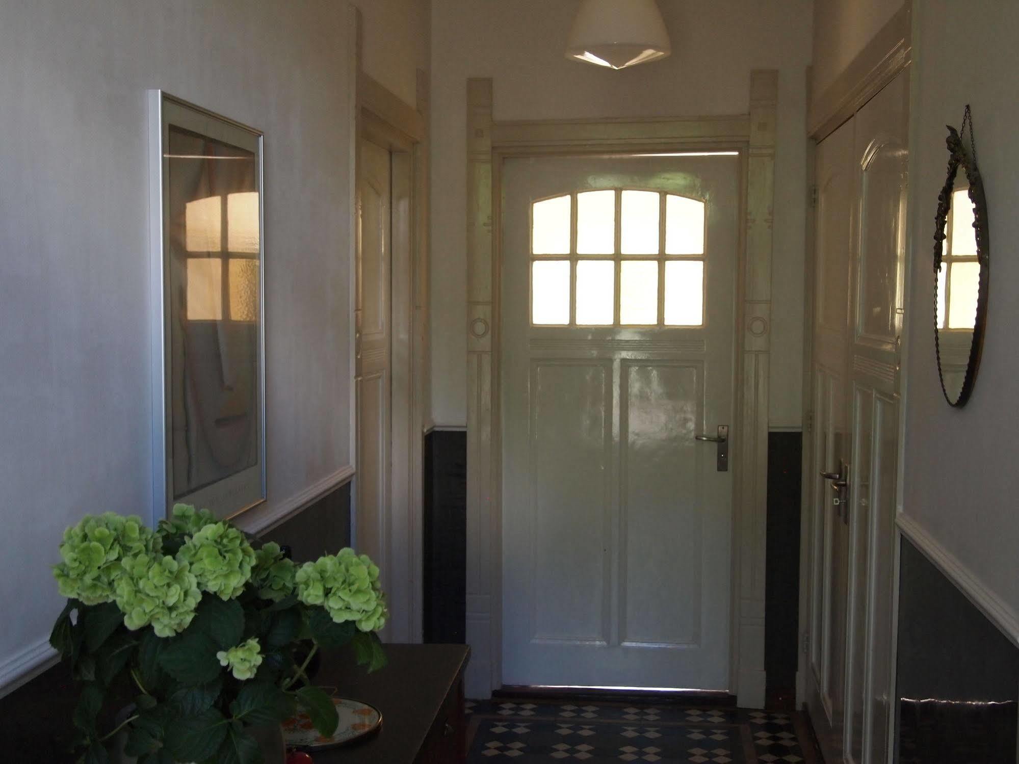 Wehe-den Hoorn De Energiek Bed & Breakfast エクステリア 写真